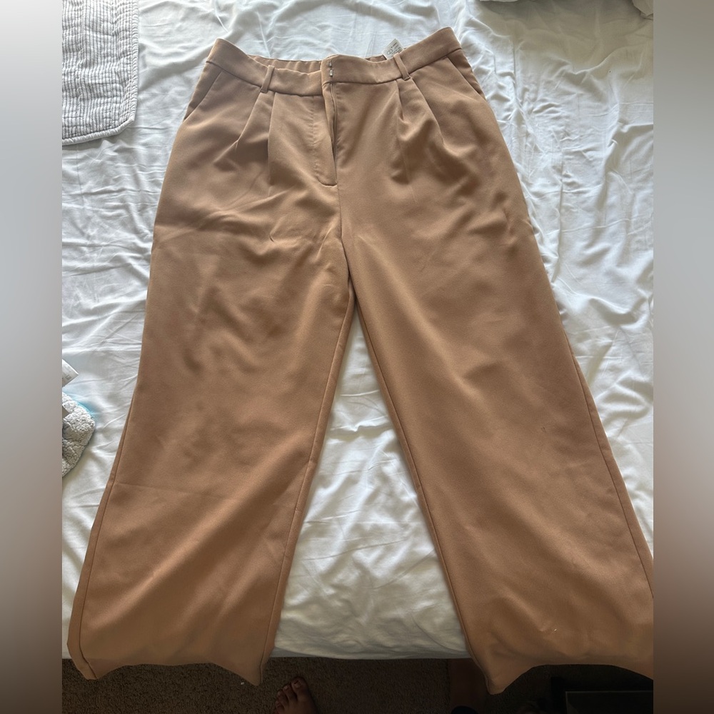 NWOT Abercrombie & Fitch Size 16 Women’s Pants